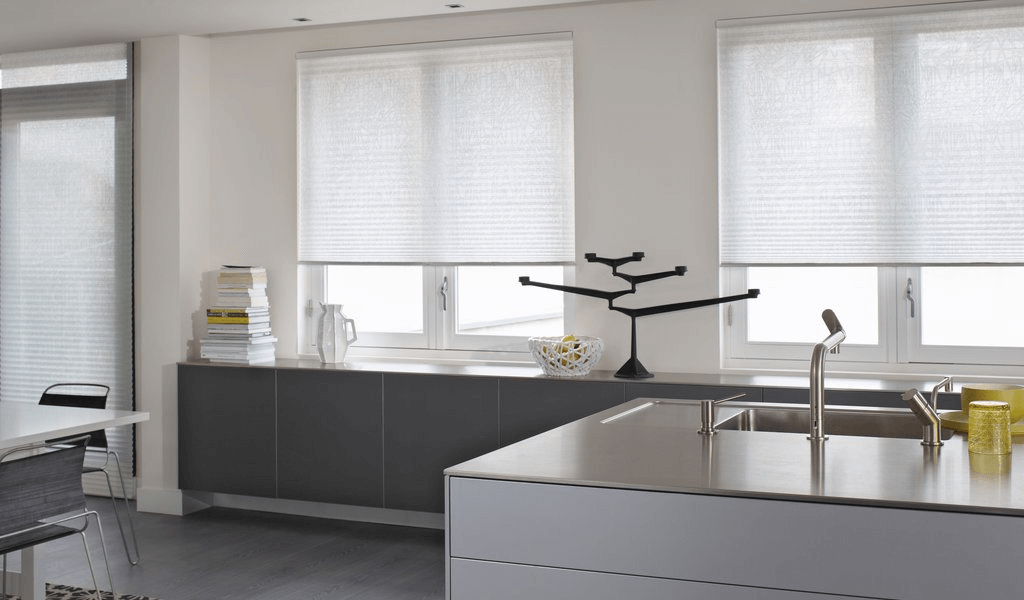 Шторы плиссе Luxaflex® Для простых окон и дверей