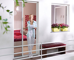 Рулонная штора от насекомых