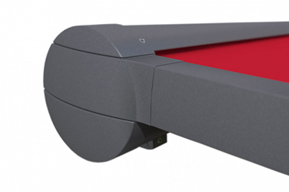 Система markilux pergola 110 защищает большую площадь от различных погодных факторов, солнца, ветра, холода – как на частных площадях, так и на коммерческих. Мало рамок, больше плюсов – это понятие характерно для крупномасштабной и стабильной системы навеса. Наличие регулируемой передних регулируемых штанг (до 10 см), позволяет выполнить монтаж даже на неровную поверхность. Шаг markilux pergola 210 довольно просто регулируется с помощью рукоятки.