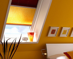 Шторы плиссе Luxaflex® для мансардных окон