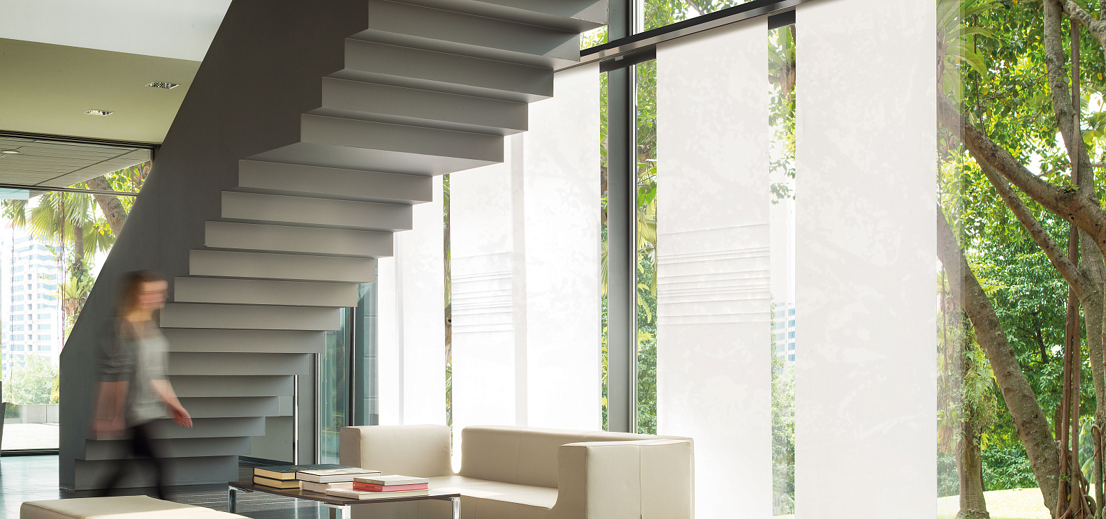 Японские шторы F1 стена