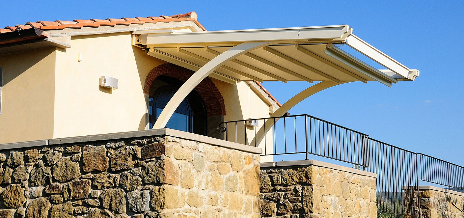 Пергола Corradi Pergotenda® Arko